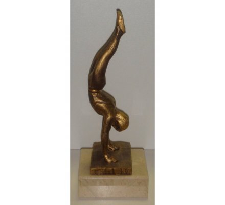Trophée gymnastique homme 23,5 cm - CR557