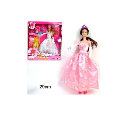 Poupée princesse + 2 robes